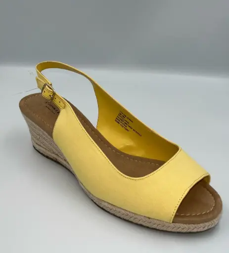 [St. John`S Bay St. John's Bay Womens Lawson Wedge Sandals - PALE YELLOW 11 WIDE] Sandalias De Cuña Lawson Para Mujer De St. John'S Bay - Amarillo Pálido, 11 De Ancho | R1N00000081Uy6 TRG188552366