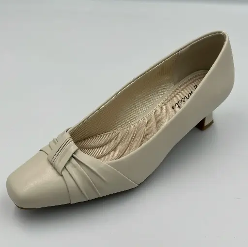 [Easy Street Womens Waive Kitten Heel Pumps - BONE 7 1/2 WIDE] Zapatos De Tacón Bajo Easy Street Para Mujer - Hueso 7 1/2 Ancho | TRG185041041